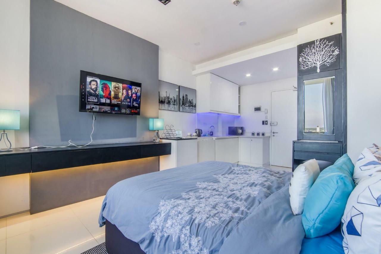 Free Netflix Condo Near It Park With 32-Inch Samsung Hdtv Cebu Stadt Exterior foto