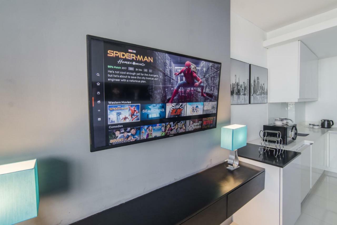 Free Netflix Condo Near It Park With 32-Inch Samsung Hdtv Cebu Stadt Exterior foto